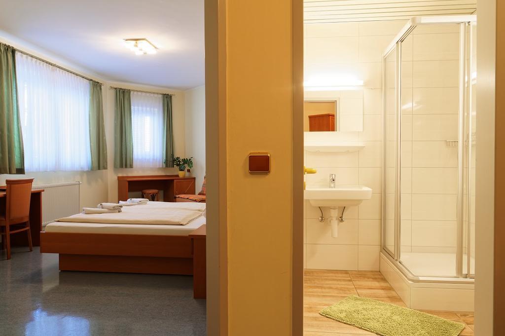 Jugend- Und Familiengaestehaus Klagenfurt Клагенфурт Екстериор снимка